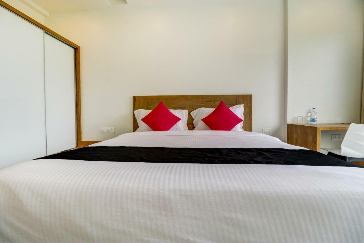 Hotel The Orange Flag Aurangabad  Exterior photo